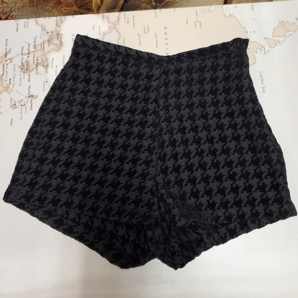 ✅✅ SOLD ✅✅ American Apparel High Waisted Shorts